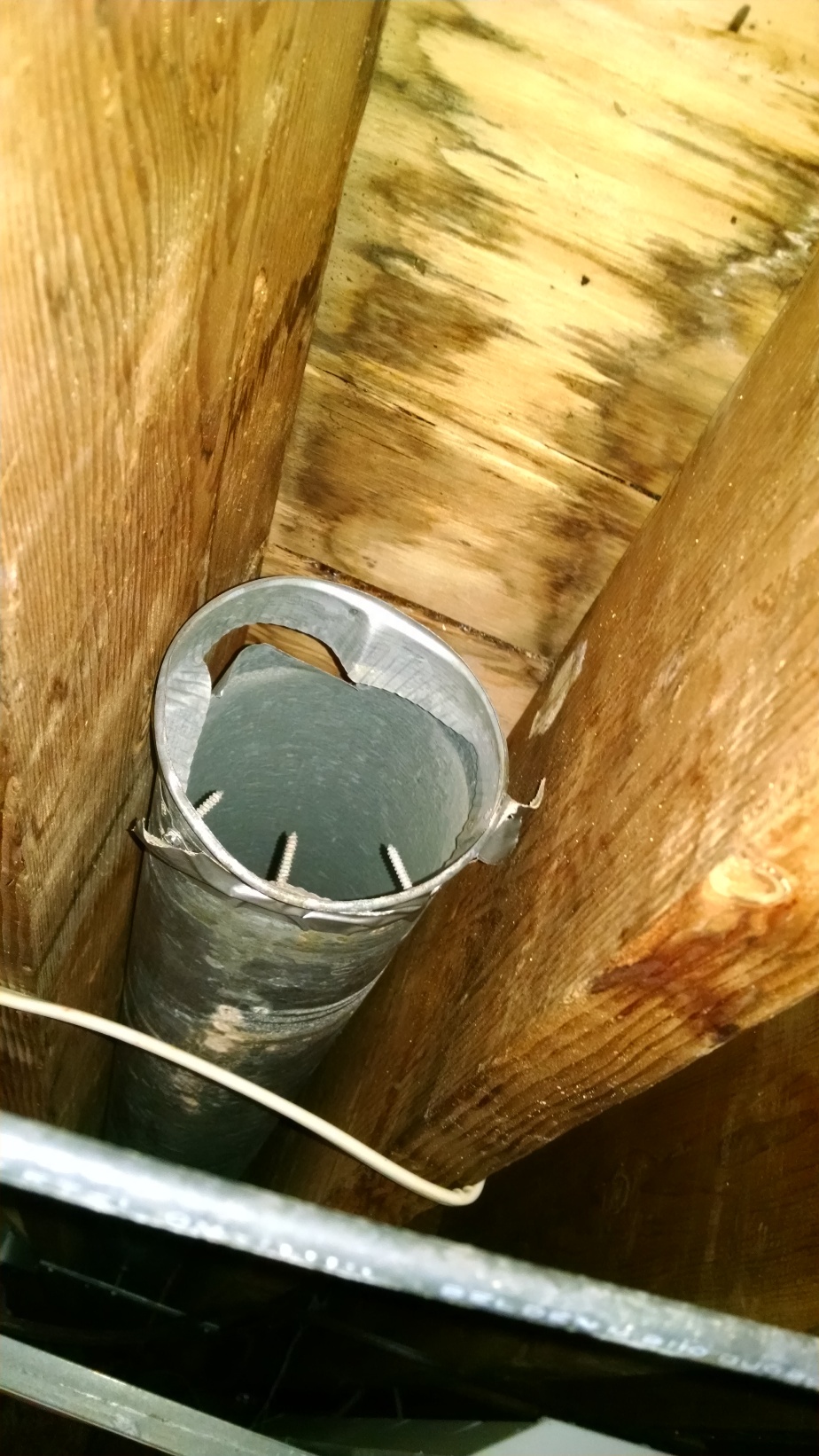 HVAC duct venting above drop ceiling